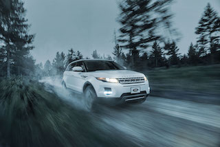 Land Rover has launched an exclusive cinema advertising campaign with Spotlight Cinema Networks to promote the new Range Rover Evoque.