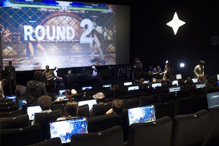Players competing using ÉclairGame, the eSports in cinema solution.