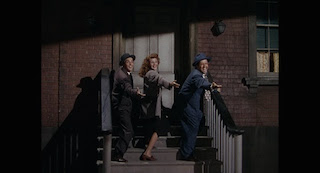 Dance sequences with Gene Kelly foreshadowed Singin' in the Rain.