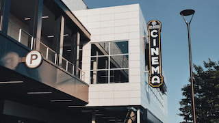 This coming Friday, July 22, the Austin, Texas based cinema-eatery Alamo Drafthouse Cinemas will open its newest theatre in the New York borough of Staten Island.  During a soft opening period running through July 27, guests will receive discounts on food and soft drinks while the staff trains and gets up to speed.